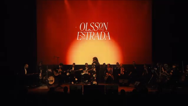 A special Olsson Estrada performance with strings.